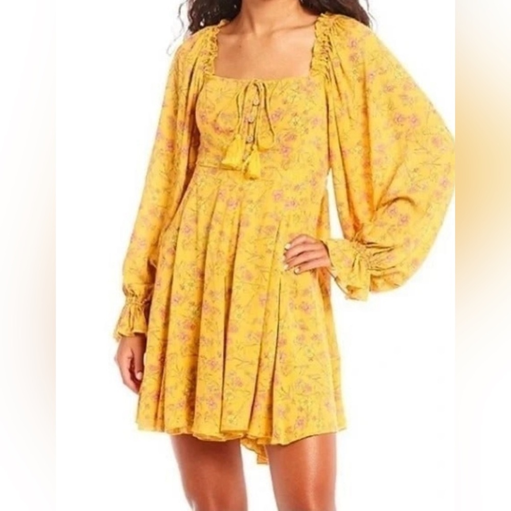 CHELSEA & VIOLET Floral Smocked Dress